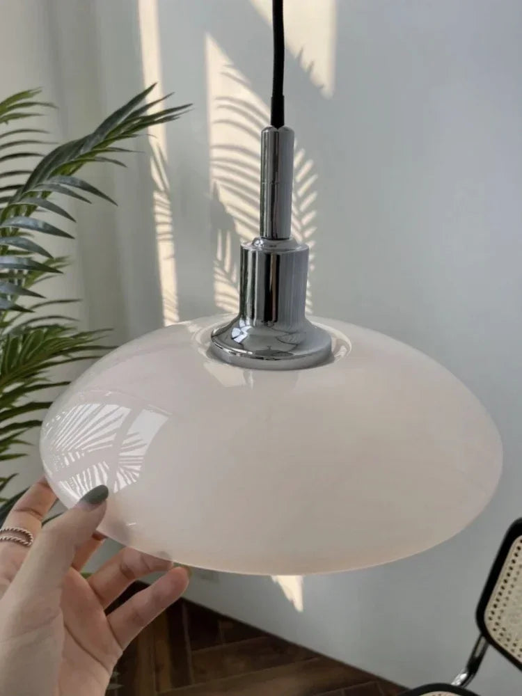 Suspension Danoise en Verre – Menton