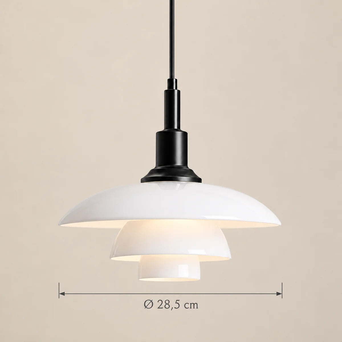Dimensions de la suspension Menton noir et blanc : Ø 28,5 cm