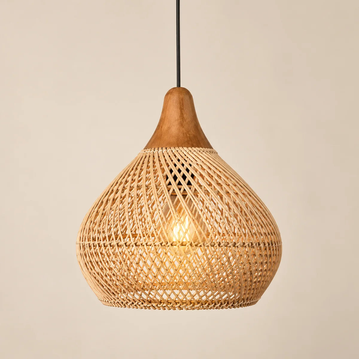 Suspension Sault bulbe · naturel, rotin tressé