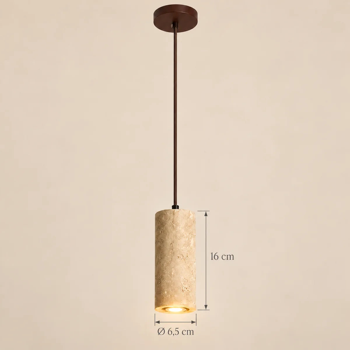 Dimensions de la suspension Lourmarin courte : Ø 6,5 cm, 16 cm
