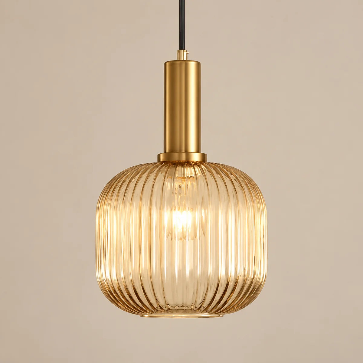 Suspension Dieulefit bocal ambré, verre strié